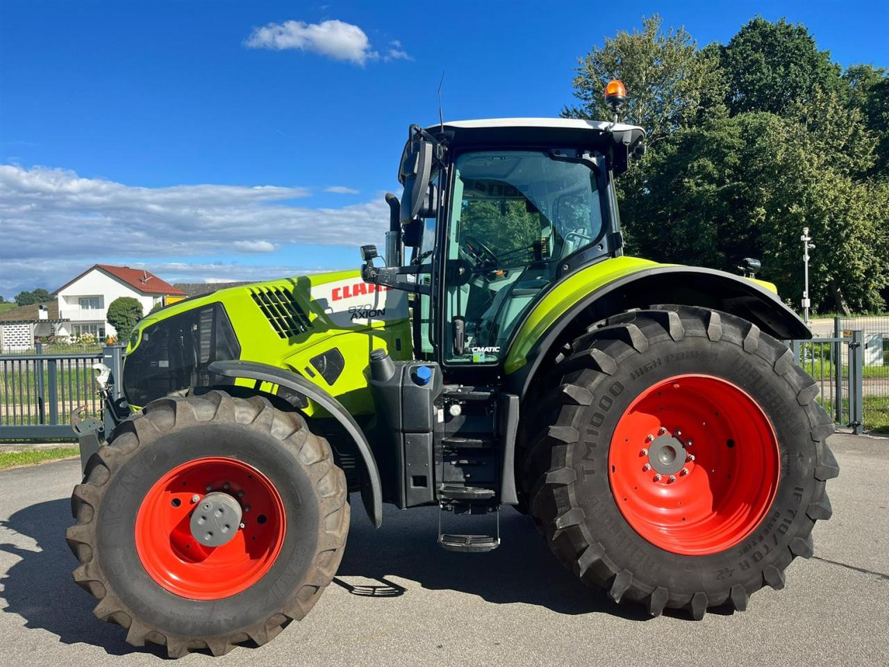 CLAAS Axion 870 CMATIC mit S10 GPS und Cebis Touch, Vorderreifen NEU - Τρακτέρ: φωτογραφία 3 CLAAS Axion 870 CMATIC mit S10 GPS und Cebis Touch, Vorderreifen NEU - Τρακτέρ: φωτογραφία 3