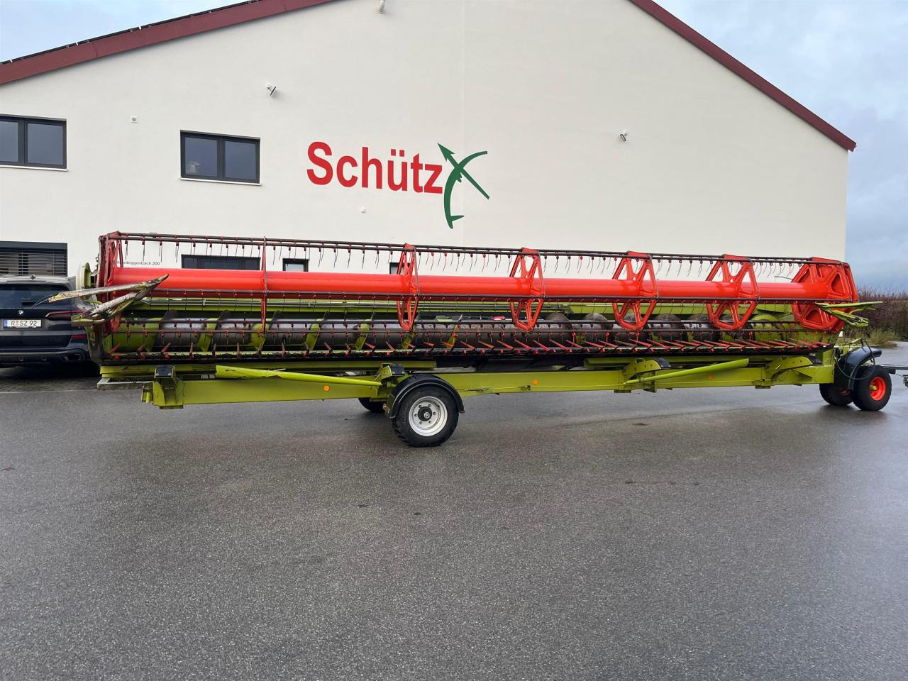 CLAAS Schneidwerk Vario V900 mit Wagen, Rapsausrüstung - Θεριζοαλωνιστική μηχανή - κεφαλή ρυμουλκούμενο: φωτογραφία 3 CLAAS Schneidwerk Vario V900 mit Wagen, Rapsausrüstung - Θεριζοαλωνιστική μηχανή - κεφαλή ρυμουλκούμενο: φωτογραφία 3