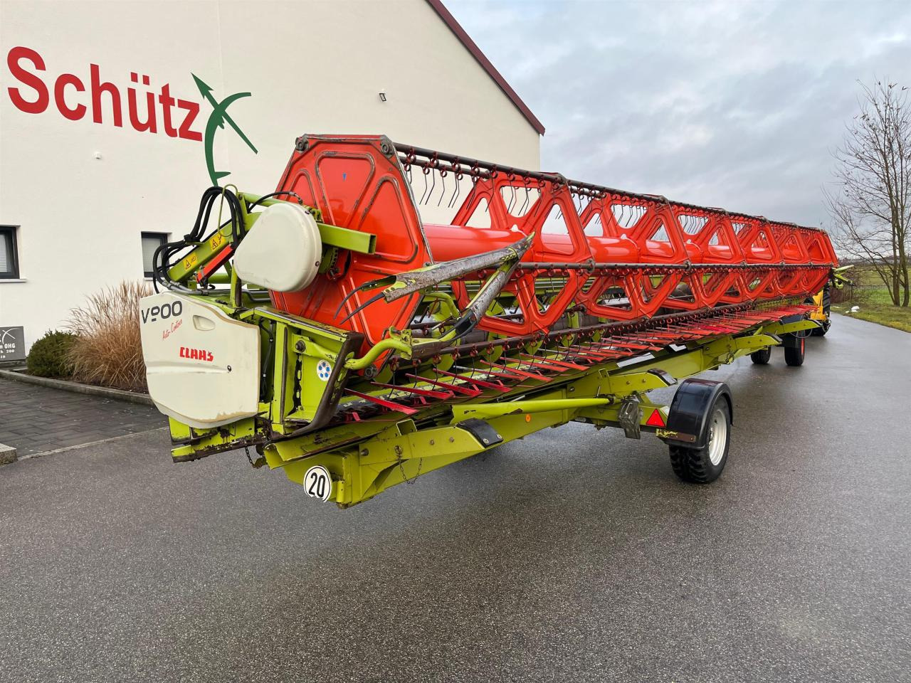 CLAAS Schneidwerk Vario V900 mit Wagen, Rapsausrüstung - Θεριζοαλωνιστική μηχανή - κεφαλή ρυμουλκούμενο: φωτογραφία 4 CLAAS Schneidwerk Vario V900 mit Wagen, Rapsausrüstung - Θεριζοαλωνιστική μηχανή - κεφαλή ρυμουλκούμενο: φωτογραφία 4
