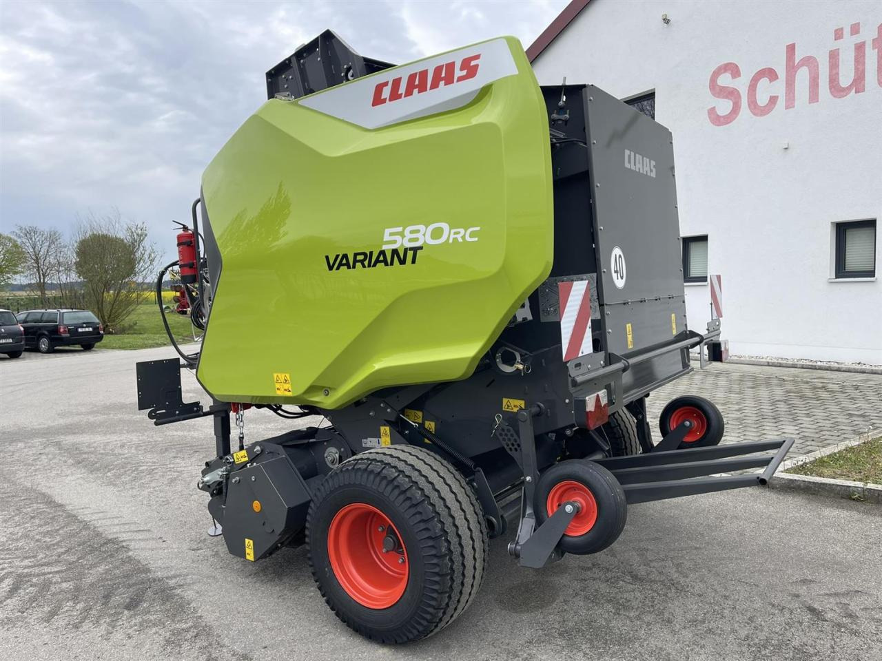 CLAAS Variant 580 RC PRO, neuwertige Rundballenpresse, Baujahr 2023 - Χορτοδετική μηχανή στρόγγυλης μπάλας: φωτογραφία 3 CLAAS Variant 580 RC PRO, neuwertige Rundballenpresse, Baujahr 2023 - Χορτοδετική μηχανή στρόγγυλης μπάλας: φωτογραφία 3
