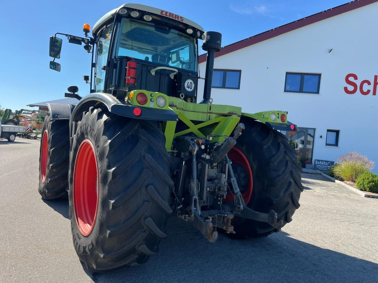 CLAAS Xerion 3800 Trac PTO mit GPS S3 mit Frontkraftheber und Heckzapfwelle, kommt vom Erstbesitzer, gepfl - Τρακτέρ: φωτογραφία 4 CLAAS Xerion 3800 Trac PTO mit GPS S3 mit Frontkraftheber und Heckzapfwelle, kommt vom Erstbesitzer, gepfl - Τρακτέρ: φωτογραφία 4