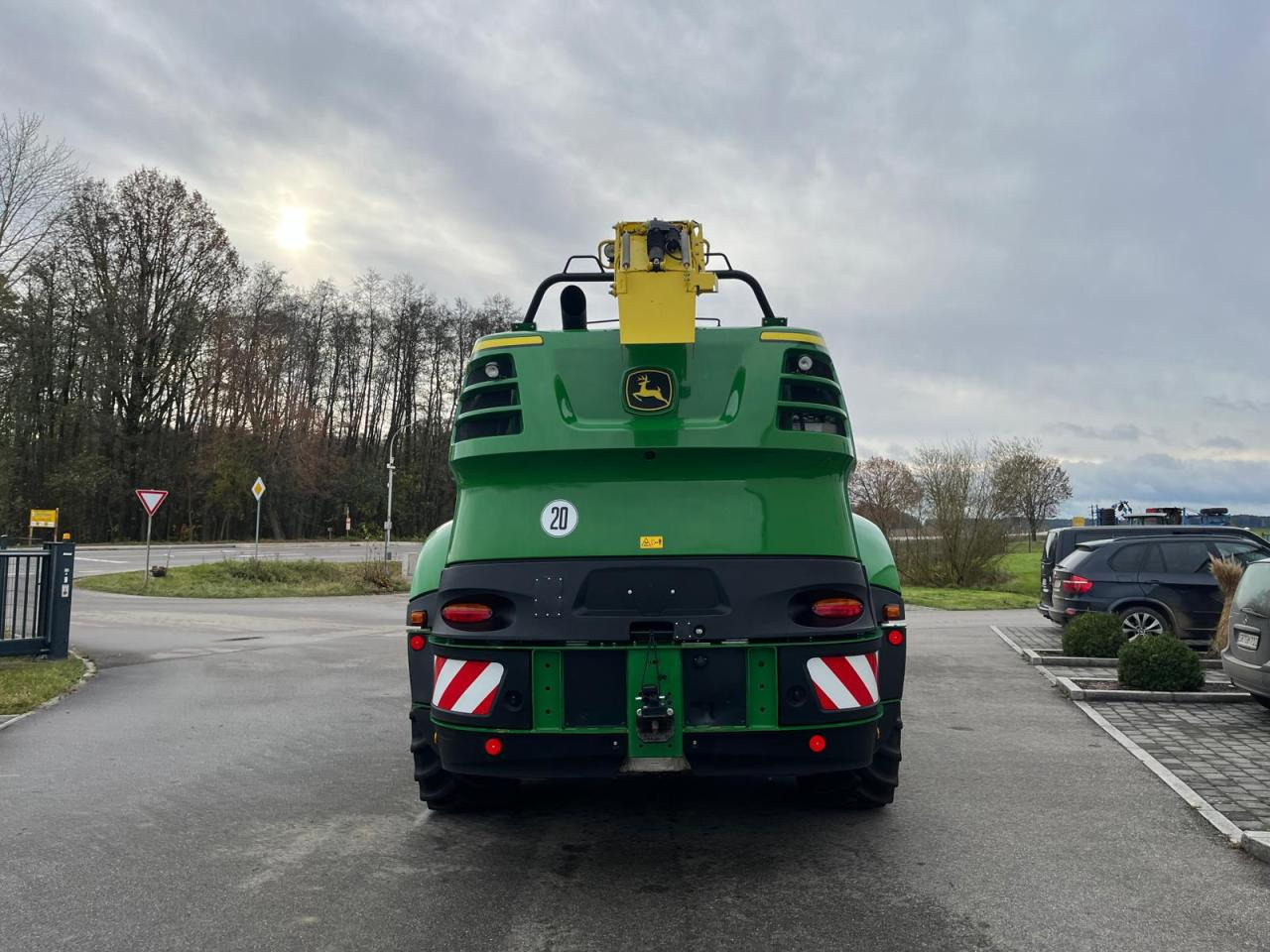 John Deere 8300i Feldhäcksler, Harvestlap, Pickup, Kemper, erst 910 Betriebsstunden, Baujahr 2018 - Ενσιρωτική μηχανή: φωτογραφία 4 John Deere 8300i Feldhäcksler, Harvestlap, Pickup, Kemper, erst 910 Betriebsstunden, Baujahr 2018 - Ενσιρωτική μηχανή: φωτογραφία 4