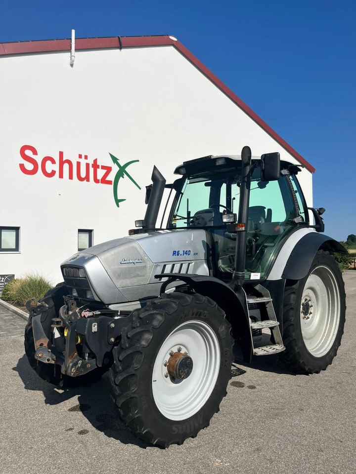 Lamborghini R6.140 DCR mit Frontzapfwelle und Frontkraftheber, Pflegeschlepper - Τρακτέρ: φωτογραφία 1 Lamborghini R6.140 DCR mit Frontzapfwelle und Frontkraftheber, Pflegeschlepper - Τρακτέρ: φωτογραφία 1