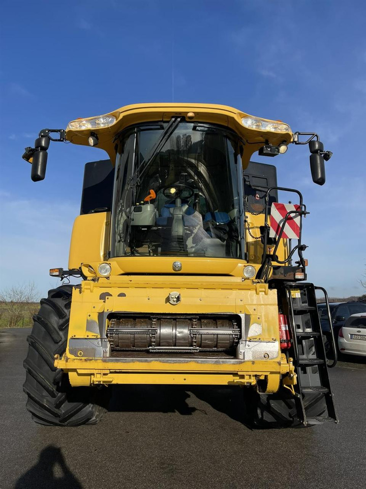 Θεριζοαλωνιστική μηχανή New Holland CR9080 Elevation Allrad: φωτογραφία 9