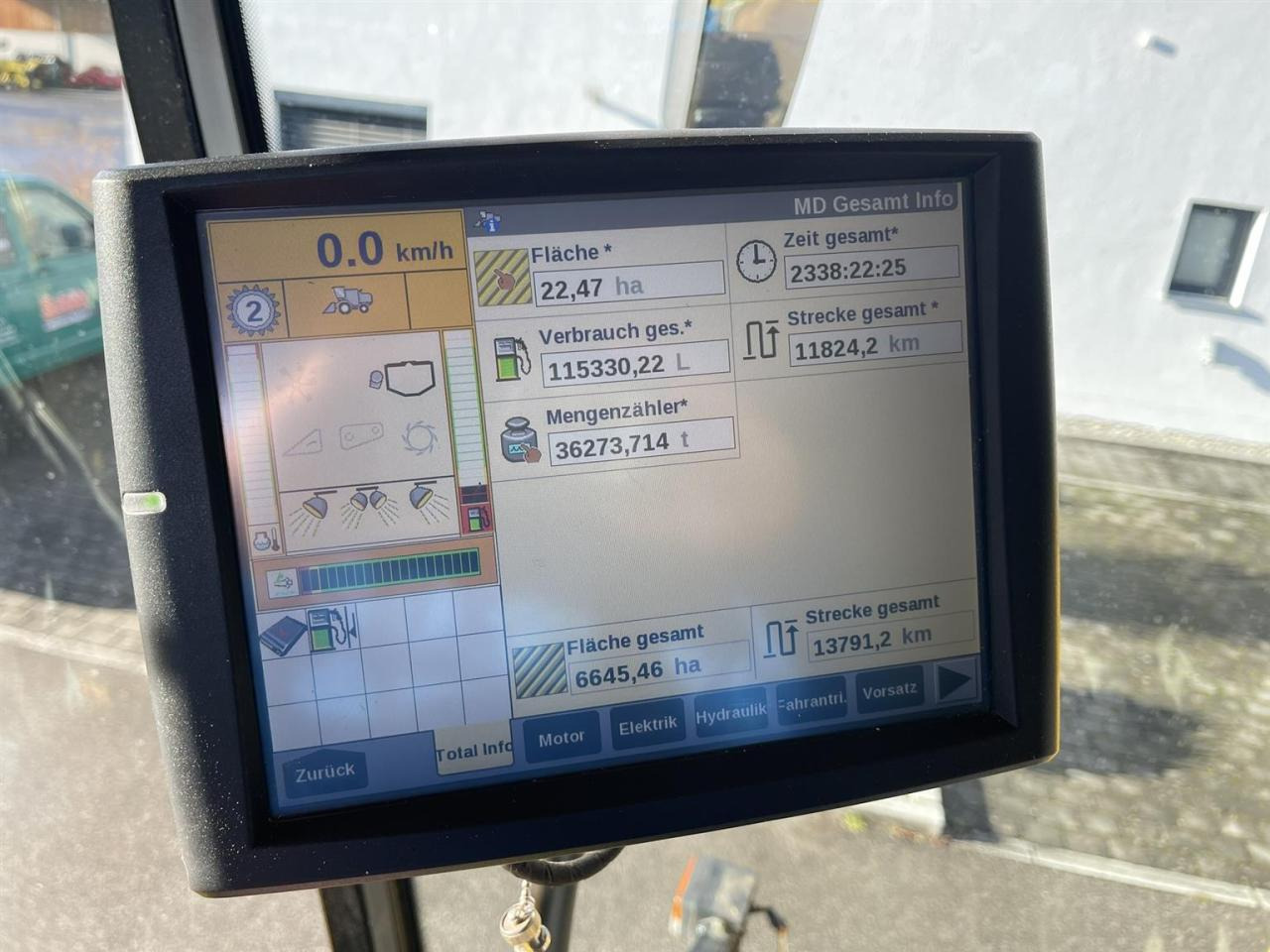 Θεριζοαλωνιστική μηχανή New Holland CR9080 Elevation Allrad: φωτογραφία 17