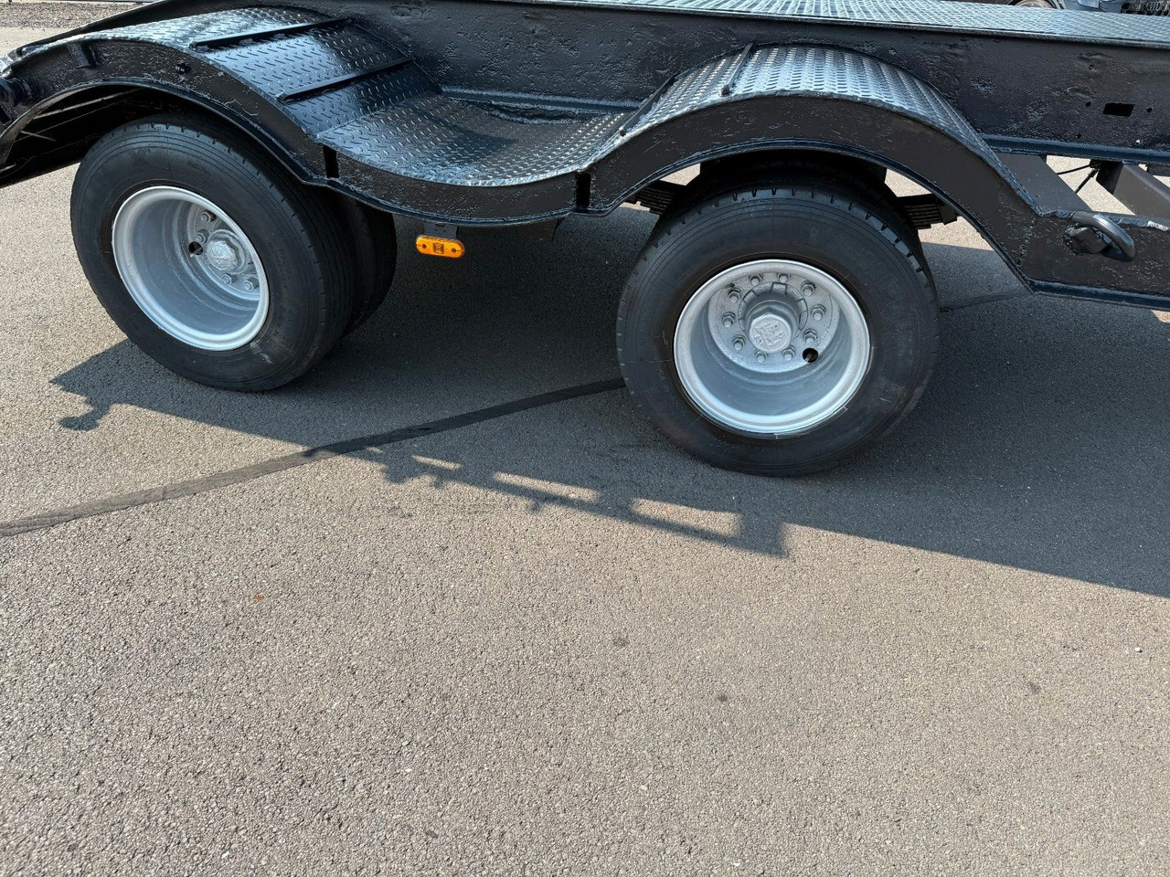 Μίσθωση Bunge TL 16 Z Spezial Tieflader 22 to Blattfederung Bunge TL 16 Z Spezial Tieflader 22 to Blattfederung: φωτογραφία 13 Μίσθωση Bunge TL 16 Z Spezial Tieflader 22 to Blattfederung Bunge TL 16 Z Spezial Tieflader 22 to Blattfederung: φωτογραφία 13