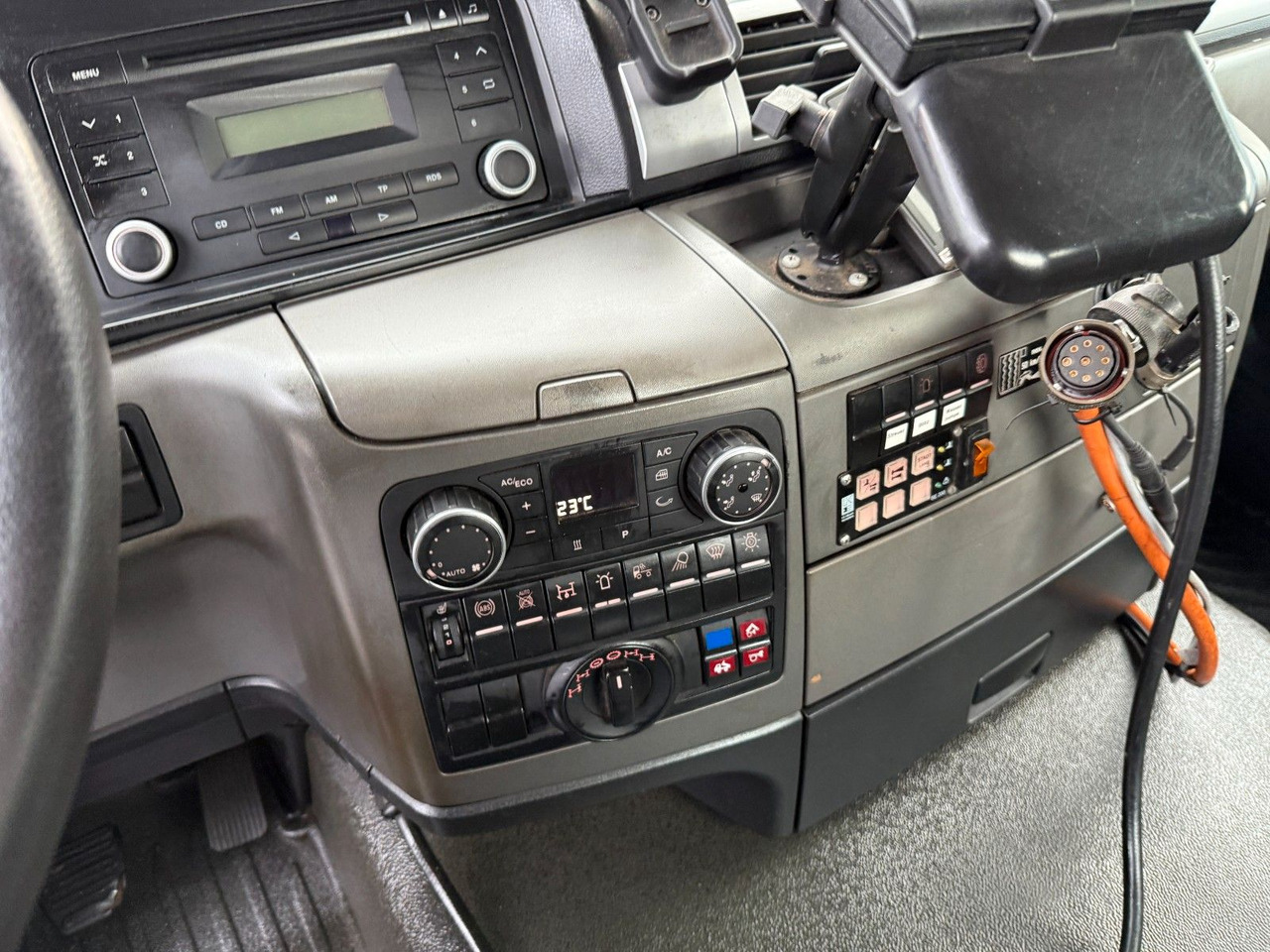 Μίσθωση MAN TGS 18.360 4x4 Winterdienst Meiller Fahrgestell MAN TGS 18.360 4x4 Winterdienst Meiller Fahrgestell: φωτογραφία 6 Μίσθωση MAN TGS 18.360 4x4 Winterdienst Meiller Fahrgestell MAN TGS 18.360 4x4 Winterdienst Meiller Fahrgestell: φωτογραφία 6