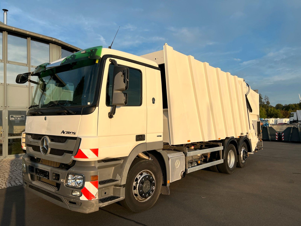 Mercedes-Benz Actros 2532 6x2 MP3 Faun Power Press 524 - Απορριμματοφόρο: φωτογραφία 1 Mercedes-Benz Actros 2532 6x2 MP3 Faun Power Press 524 - Απορριμματοφόρο: φωτογραφία 1