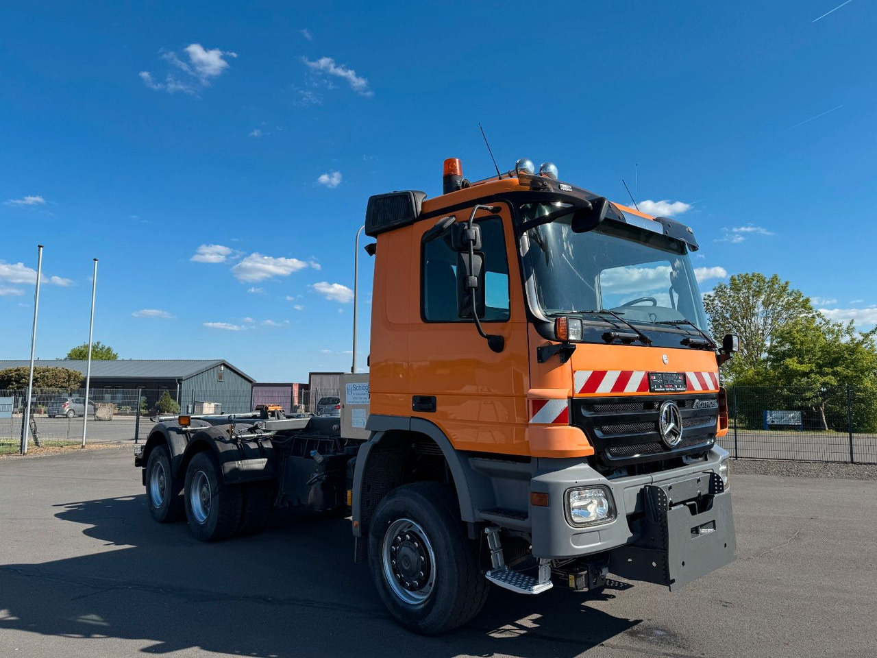 Mercedes-Benz Actros 3341 6x6 Kipperfahrgestell mit Zylinder - Φορτηγό σασί: φωτογραφία 3 Mercedes-Benz Actros 3341 6x6 Kipperfahrgestell mit Zylinder - Φορτηγό σασί: φωτογραφία 3