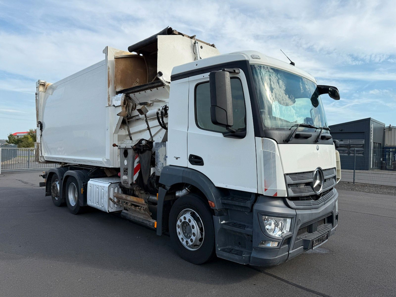 Mercedes-Benz Antos 2533 Seitenlader HS SL- VK- F - Απορριμματοφόρο: φωτογραφία 3 Mercedes-Benz Antos 2533 Seitenlader HS SL- VK- F - Απορριμματοφόρο: φωτογραφία 3