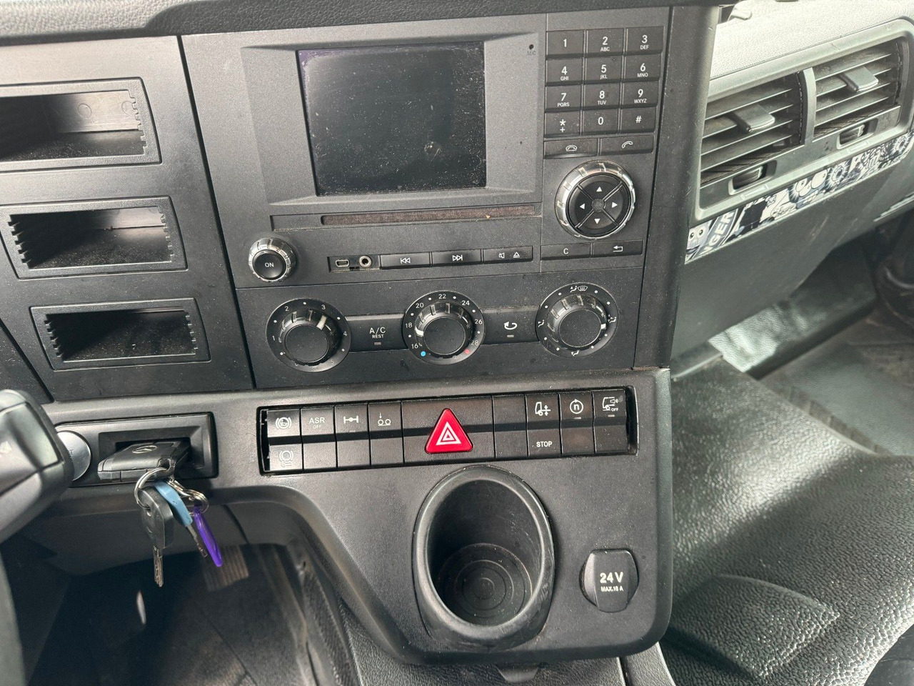 Mercedes-Benz Arocs 3243 8x2 Mercedes-Benz Arocs 3243 8x2 - Φορτηγό σασί: φωτογραφία 4 Mercedes-Benz Arocs 3243 8x2 Mercedes-Benz Arocs 3243 8x2 - Φορτηγό σασί: φωτογραφία 4