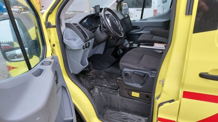 FORD TRANSIT 2,0TDI AMBULANCE KLIMA 12.2018 EURO 6, 3 UNITS - Ασθενοφόρο: φωτογραφία 5 FORD TRANSIT 2,0TDI AMBULANCE KLIMA 12.2018 EURO 6, 3 UNITS - Ασθενοφόρο: φωτογραφία 5