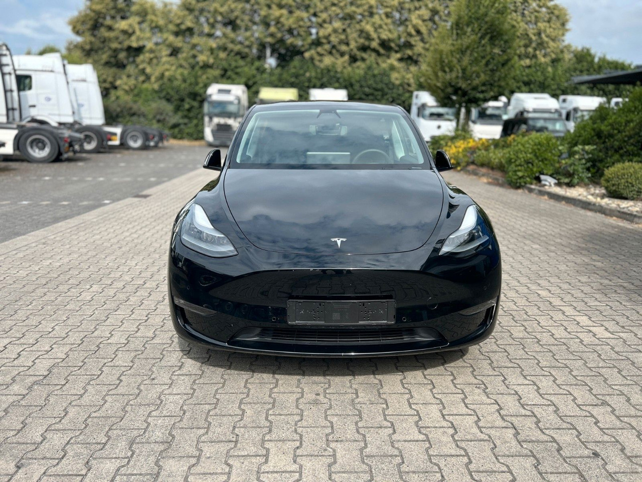 Tesla Model Y Performance Dual AWD - Λιμουζίνα/ Sedan: φωτογραφία 2 Tesla Model Y Performance Dual AWD - Λιμουζίνα/ Sedan: φωτογραφία 2