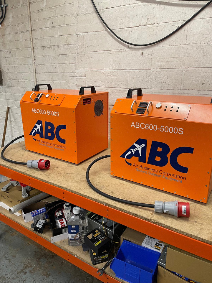 AirBusiness eGPU S5000 - Επίγεια μονάδα ισχύος: φωτογραφία 1 AirBusiness eGPU S5000 - Επίγεια μονάδα ισχύος: φωτογραφία 1