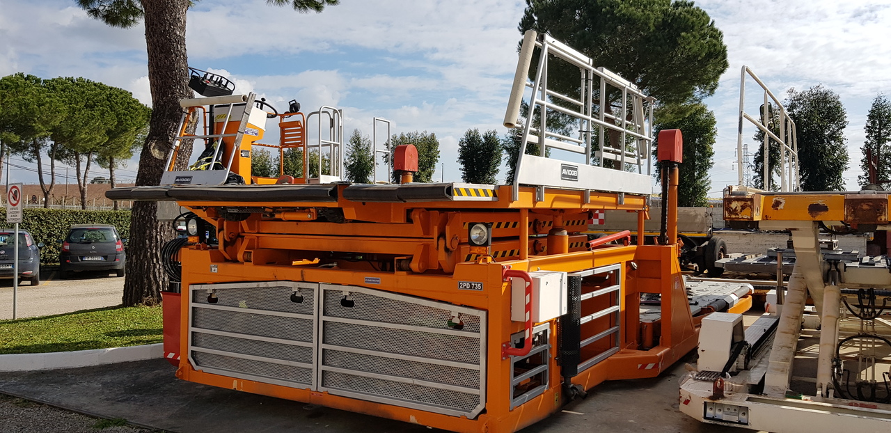 Main Deck Loader Aviogei 20 tons 2PU2000 - Φορτωτής εμπορευματοκιβωτίων/ Παλετών: φωτογραφία 1 Main Deck Loader Aviogei 20 tons 2PU2000 - Φορτωτής εμπορευματοκιβωτίων/ Παλετών: φωτογραφία 1