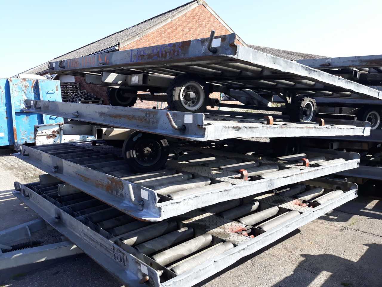 Pallet Dollies - Εξοπλισμός επίγειας εξυπηρέτησης: φωτογραφία 2 Pallet Dollies - Εξοπλισμός επίγειας εξυπηρέτησης: φωτογραφία 2