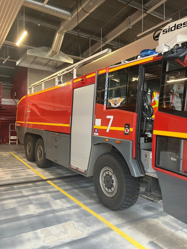 SIDES VIM90 P25 - Πυροσβεστικό όχημα: φωτογραφία 4 SIDES VIM90 P25 - Πυροσβεστικό όχημα: φωτογραφία 4