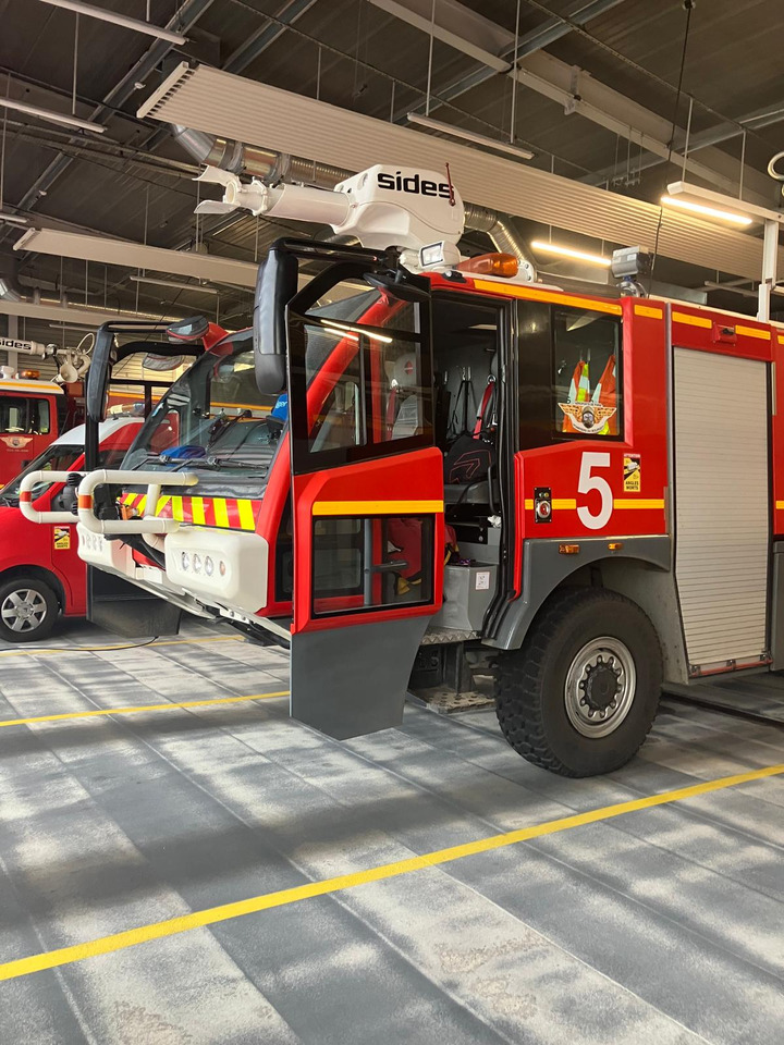 SIDES VIM90 P25 - Πυροσβεστικό όχημα: φωτογραφία 5 SIDES VIM90 P25 - Πυροσβεστικό όχημα: φωτογραφία 5