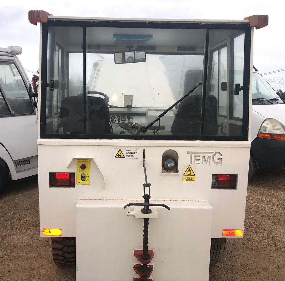 TEMG TRACTOR/DIESEL TG5000 - Ελκυστήρας αποσκευών: φωτογραφία 4 TEMG TRACTOR/DIESEL TG5000 - Ελκυστήρας αποσκευών: φωτογραφία 4