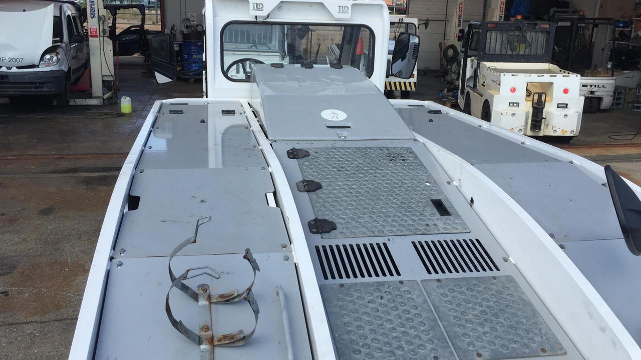 TLD TMX150-9 - Ελκυστήρας αεροσκαφών: φωτογραφία 2 TLD TMX150-9 - Ελκυστήρας αεροσκαφών: φωτογραφία 2