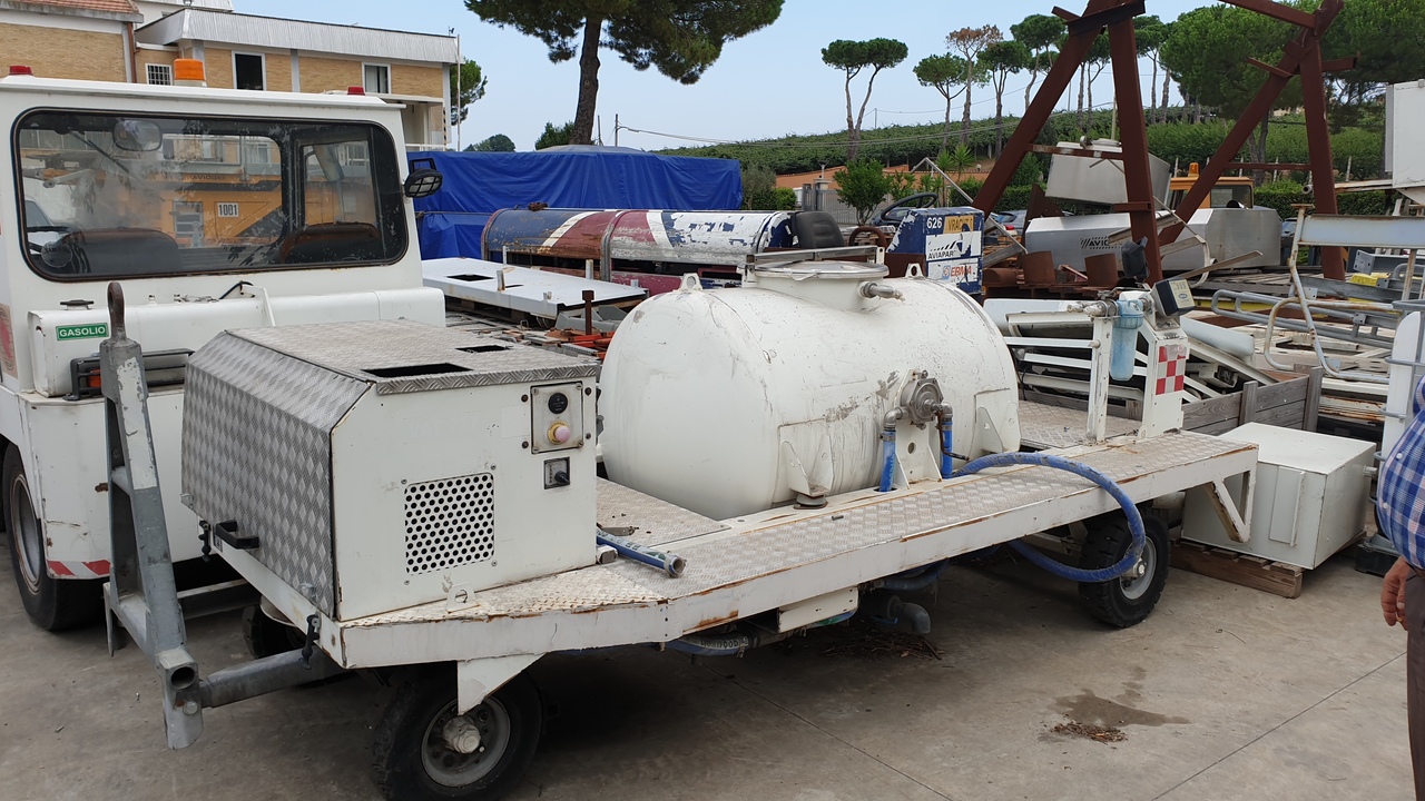 Waste Unit Aviogei VTT 737 - Όχημα καθαρισμού τουαλετών αεροσκάφους: φωτογραφία 2 Waste Unit Aviogei VTT 737 - Όχημα καθαρισμού τουαλετών αεροσκάφους: φωτογραφία 2