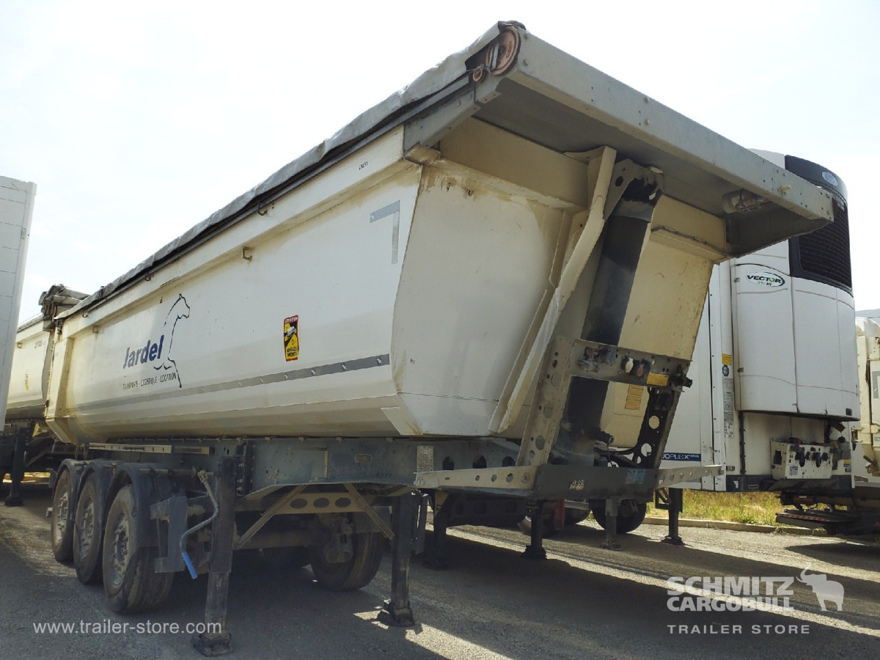 SCHMITZ Tipper Steel half pipe body 24m³ - Επικαθήμενο ανατρεπόμενο: φωτογραφία 1 SCHMITZ Tipper Steel half pipe body 24m³ - Επικαθήμενο ανατρεπόμενο: φωτογραφία 1