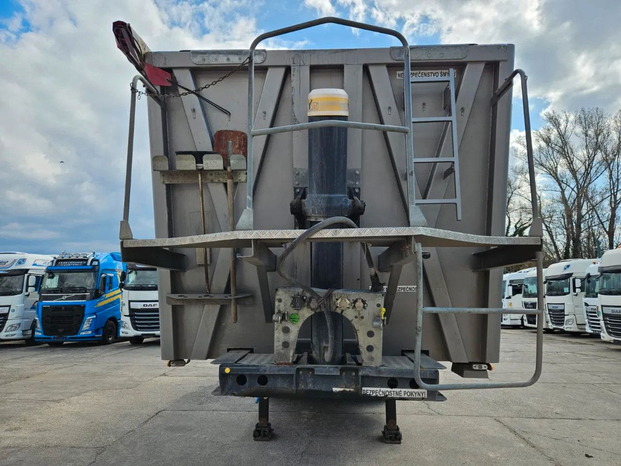 Bodex KIS3B 40m3 - Επικαθήμενο ανατρεπόμενο: φωτογραφία 3 Bodex KIS3B 40m3 - Επικαθήμενο ανατρεπόμενο: φωτογραφία 3