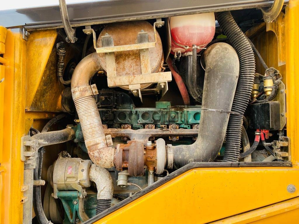 Ελαστιχοφόρος φορτωτής Volvo L 120e cdc steering: φωτογραφία 10