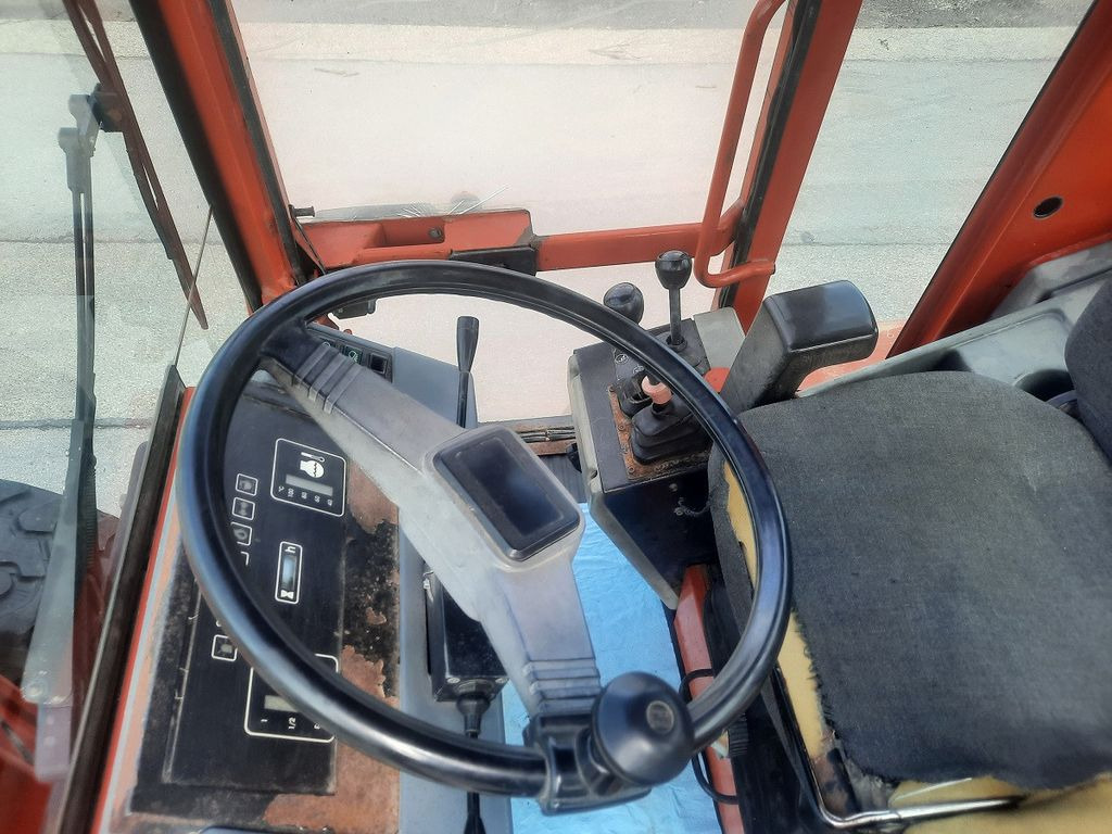 Ελαστιχοφόρος φορτωτής Hanomag 15 F: φωτογραφία 6