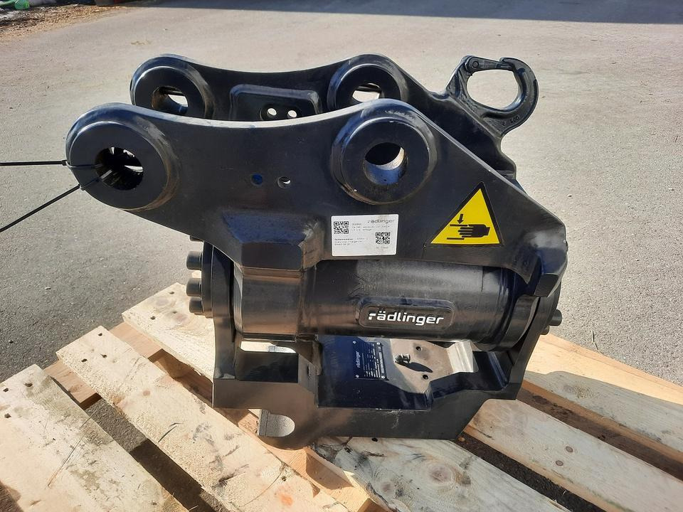 Rädlinger Tilt 4 -8 to Powertilt Minibagger MS 03 Sonderpreis Cat - Σύστημα tiltrotator για Μίνι εκσκαφέας: φωτογραφία 1 Rädlinger Tilt 4 -8 to Powertilt Minibagger MS 03 Sonderpreis Cat - Σύστημα tiltrotator για Μίνι εκσκαφέας: φωτογραφία 1