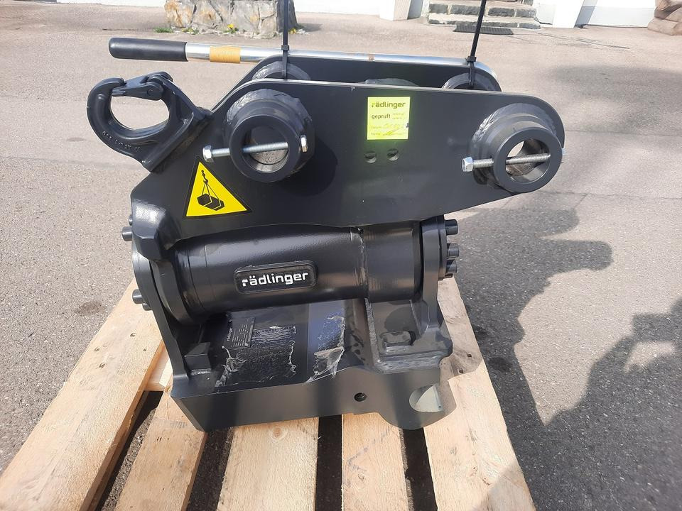 Rädlinger Tilt 5 - 10 to Powertilt Minibagger Schwenkmotor Cat - Σύστημα tiltrotator για Μίνι εκσκαφέας: φωτογραφία 1 Rädlinger Tilt 5 - 10 to Powertilt Minibagger Schwenkmotor Cat - Σύστημα tiltrotator για Μίνι εκσκαφέας: φωτογραφία 1