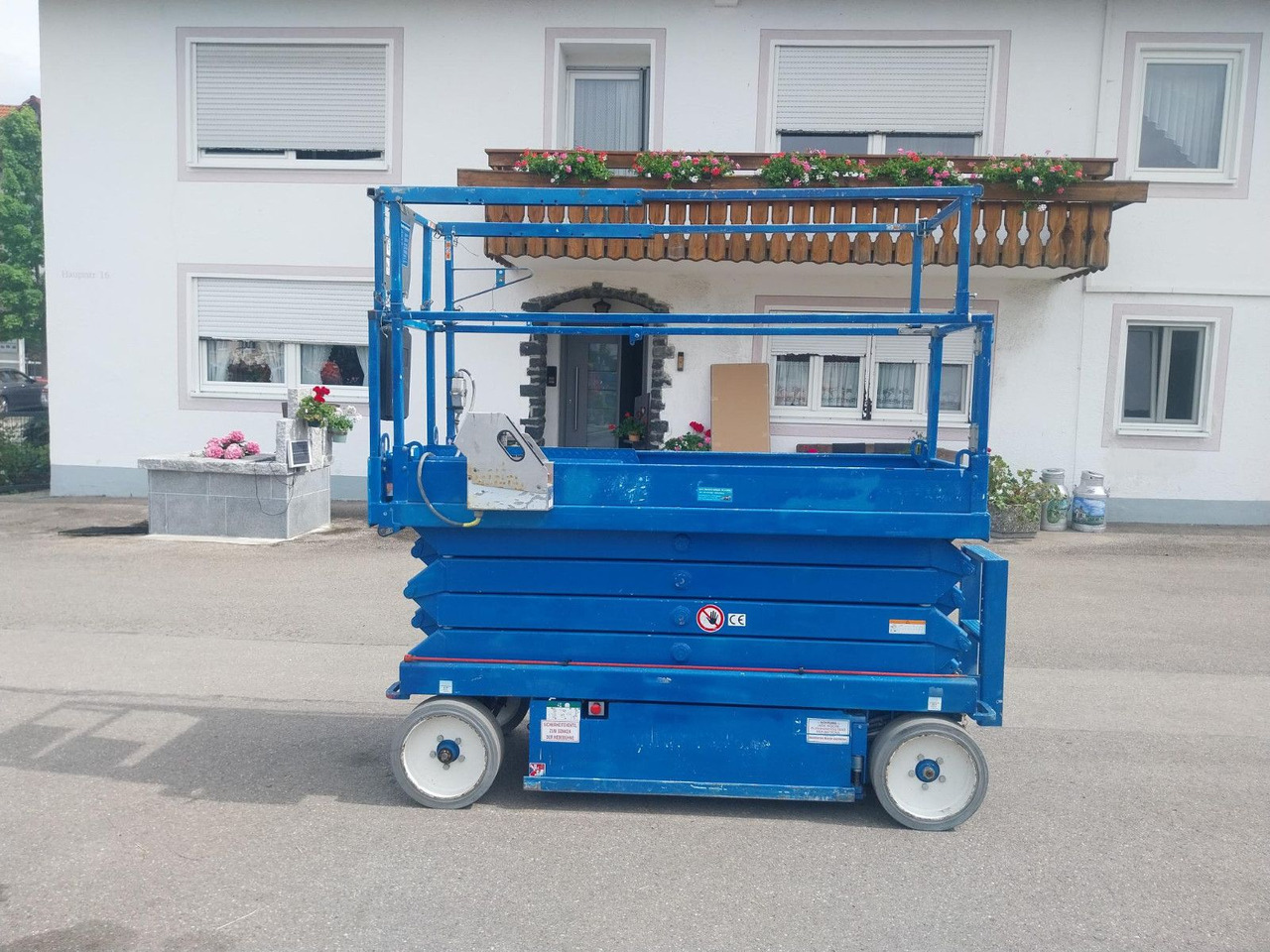 Skyjack 3226 Elektro Scherenarbeitsbühne - Φορτηγό με εναέρια πλατφόρμα: φωτογραφία 1 Skyjack 3226 Elektro Scherenarbeitsbühne - Φορτηγό με εναέρια πλατφόρμα: φωτογραφία 1