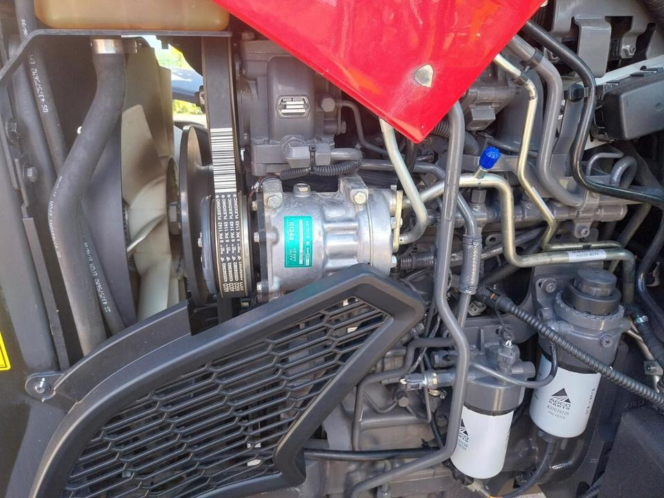 Τρακτέρ Valtra A85 Schlepper Traktor Bulldog: φωτογραφία 10 Τρακτέρ Valtra A85 Schlepper Traktor Bulldog: φωτογραφία 10