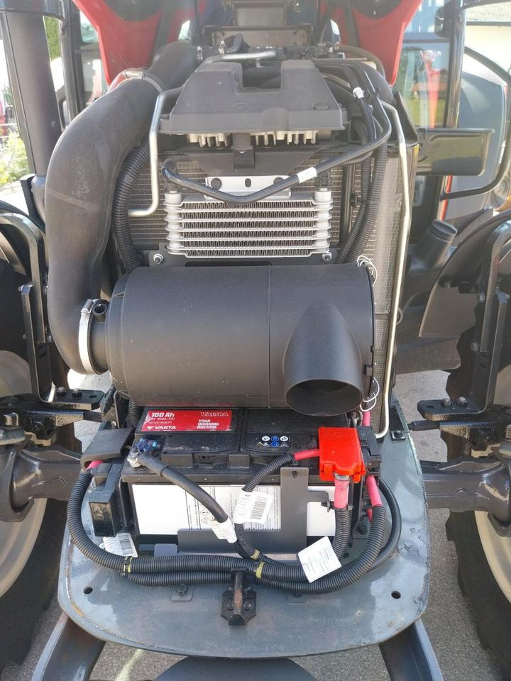 Τρακτέρ Valtra A85 Schlepper Traktor Bulldog: φωτογραφία 8 Τρακτέρ Valtra A85 Schlepper Traktor Bulldog: φωτογραφία 8