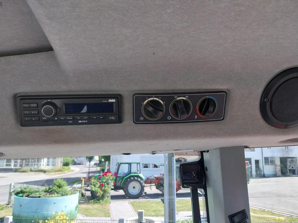 Τρακτέρ Valtra A85 Schlepper Traktor Bulldog: φωτογραφία 15 Τρακτέρ Valtra A85 Schlepper Traktor Bulldog: φωτογραφία 15