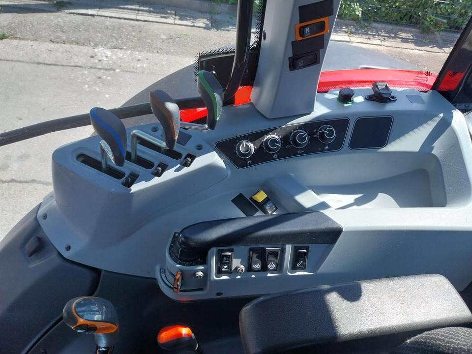 Τρακτέρ Valtra A85 Schlepper Traktor Bulldog: φωτογραφία 13 Τρακτέρ Valtra A85 Schlepper Traktor Bulldog: φωτογραφία 13