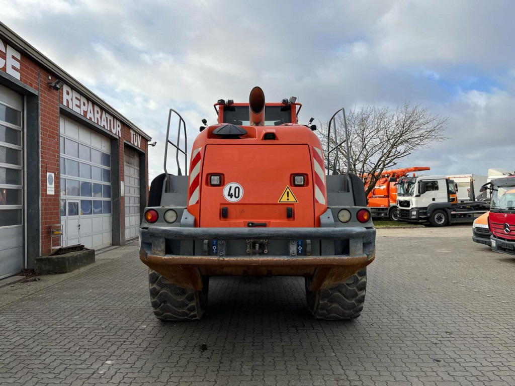 LIEBHERR LIEBHERR Radlader Radlader L 566 - Ελαστιχοφόρος φορτωτής: φωτογραφία 4 LIEBHERR LIEBHERR Radlader Radlader L 566 - Ελαστιχοφόρος φορτωτής: φωτογραφία 4