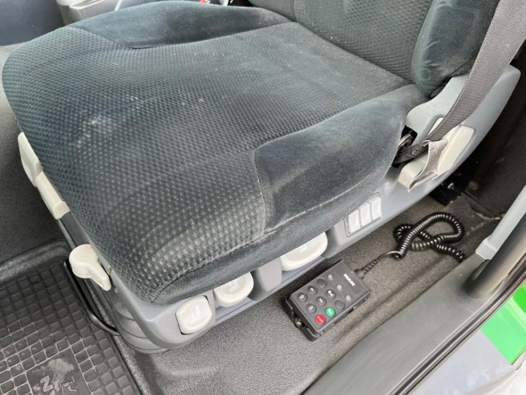 MAN TG-L 12.220 4x2 BL Standardkoffer LBW LBW 1.5 to - Φορτηγό κόφα: φωτογραφία 5 MAN TG-L 12.220 4x2 BL Standardkoffer LBW LBW 1.5 to - Φορτηγό κόφα: φωτογραφία 5