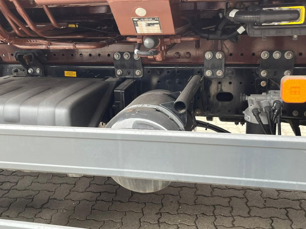 MAN TG-M 18.320 4x2 Absetzkipper Meiller, Funk - Φορτηγό καδοφόρος φορτωτής: φωτογραφία 4 MAN TG-M 18.320 4x2 Absetzkipper Meiller, Funk - Φορτηγό καδοφόρος φορτωτής: φωτογραφία 4