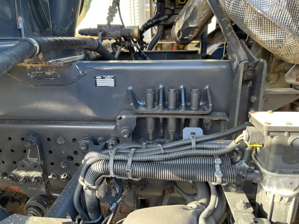 Φορτηγό ανατρεπόμενο MERCEDES-BENZ Arocs 4145 8x8 4 Achs Muldenkipper Meiller: φωτογραφία 6