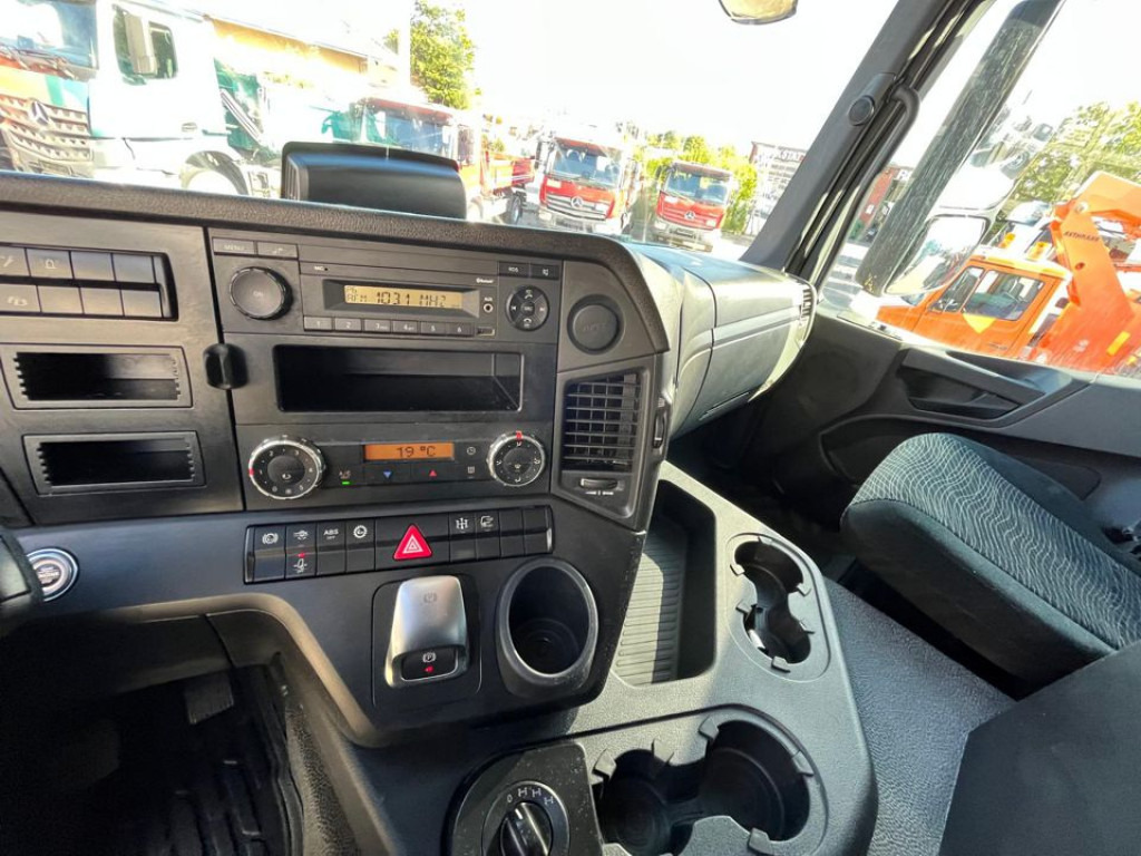 Φορτηγό ανατρεπόμενο MERCEDES-BENZ Arocs 4145 8x8 4 Achs Muldenkipper Meiller: φωτογραφία 14