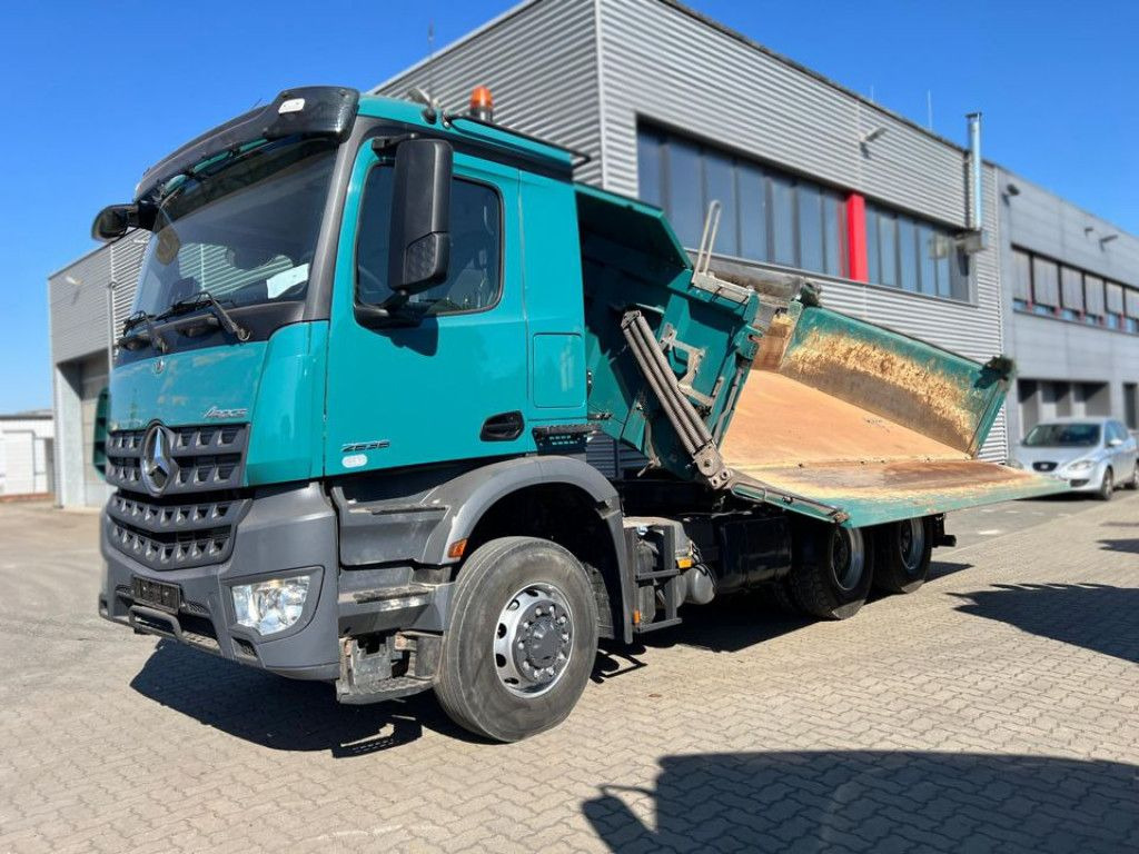 Mercedes-Benz Arocs 2636 6x6 HAD 3-Achs Allradkipper Meiller Mercedes-Benz Arocs 2636 6x6 HAD 3-Achs Allradkipper Meiller - Φορτηγό ανατρεπόμενο: φωτογραφία 1 Mercedes-Benz Arocs 2636 6x6 HAD 3-Achs Allradkipper Meiller Mercedes-Benz Arocs 2636 6x6 HAD 3-Achs Allradkipper Meiller - Φορτηγό ανατρεπόμενο: φωτογραφία 1