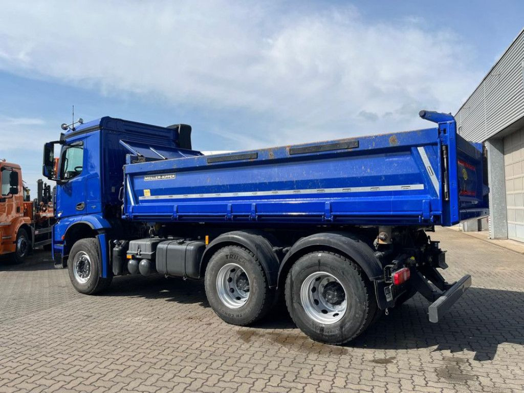 Mercedes-Benz Arocs 2642 6x4 3-Achs Kipper Bordmatik nur 163TK - Φορτηγό ανατρεπόμενο: φωτογραφία 4 Mercedes-Benz Arocs 2642 6x4 3-Achs Kipper Bordmatik nur 163TK - Φορτηγό ανατρεπόμενο: φωτογραφία 4