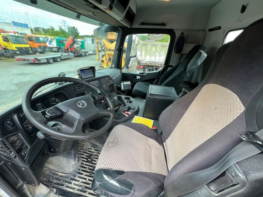 Mercedes-Benz Arocs 3240 B 8x4 Betonmischer Deutsch Top AP Ach - Μπετονιέρα φορτηγό: φωτογραφία 5 Mercedes-Benz Arocs 3240 B 8x4 Betonmischer Deutsch Top AP Ach - Μπετονιέρα φορτηγό: φωτογραφία 5