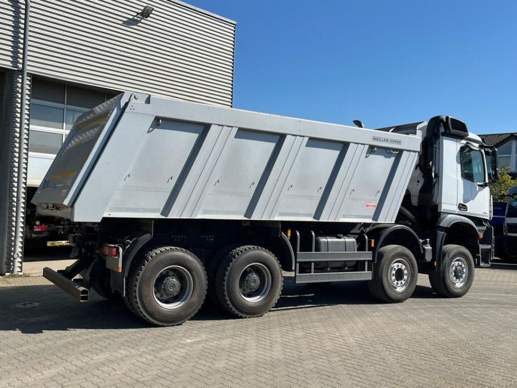 Mercedes-Benz Arocs 4153 8x6 4 Achs Muldenkipper Meiller - Φορτηγό ανατρεπόμενο: φωτογραφία 3 Mercedes-Benz Arocs 4153 8x6 4 Achs Muldenkipper Meiller - Φορτηγό ανατρεπόμενο: φωτογραφία 3