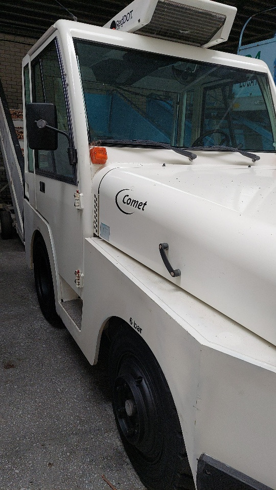 Mulag Comet 4 Baggage Tractor - Ελκυστήρας αποσκευών: φωτογραφία 3 Mulag Comet 4 Baggage Tractor - Ελκυστήρας αποσκευών: φωτογραφία 3