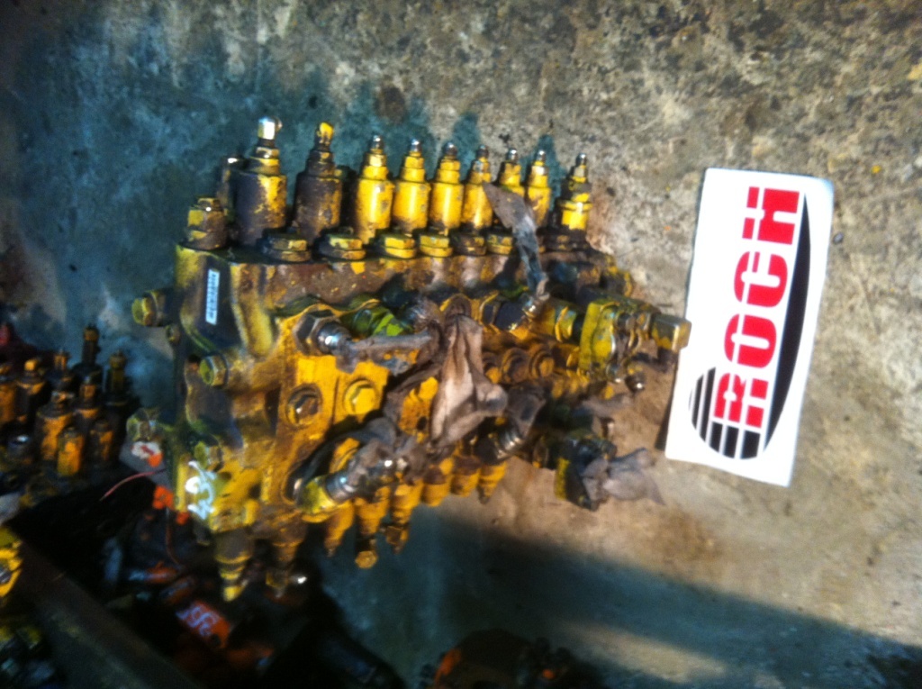 KOMATSU CCG30458 723-36-11110 - 8 SEKCYJNY - Υδραυλική βαλβίδα για Τροχοφόρος εκσκαφέας: φωτογραφία 1 KOMATSU CCG30458 723-36-11110 - 8 SEKCYJNY - Υδραυλική βαλβίδα για Τροχοφόρος εκσκαφέας: φωτογραφία 1