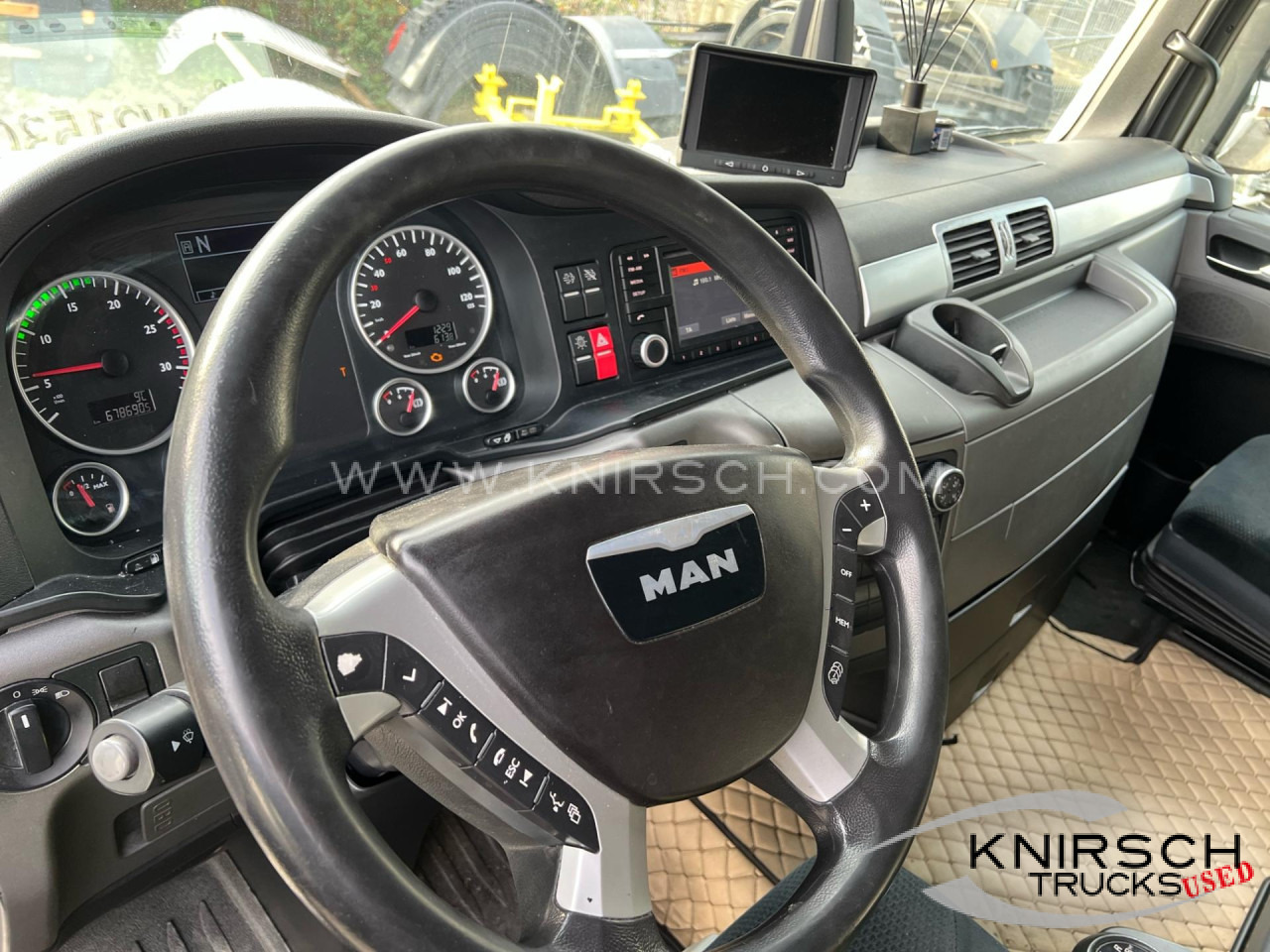 MAN TGA 26.480 Schwenkwandaufbau mit Böhm - Φορτηγό για τη μεταφορά ποτών: φωτογραφία 4 MAN TGA 26.480 Schwenkwandaufbau mit Böhm - Φορτηγό για τη μεταφορά ποτών: φωτογραφία 4