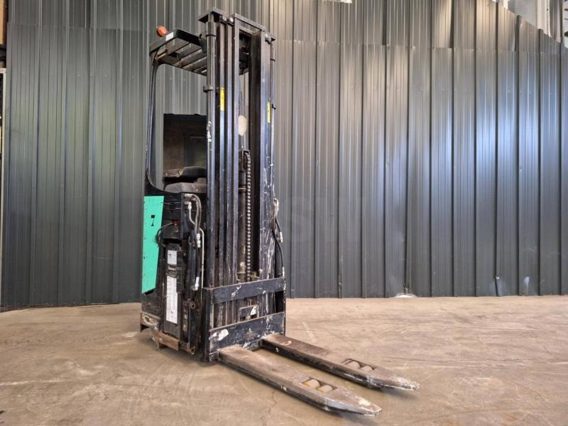 Caterpillar NSR16N - Μηχάνημα στοίβαξης: φωτογραφία 2 Caterpillar NSR16N - Μηχάνημα στοίβαξης: φωτογραφία 2