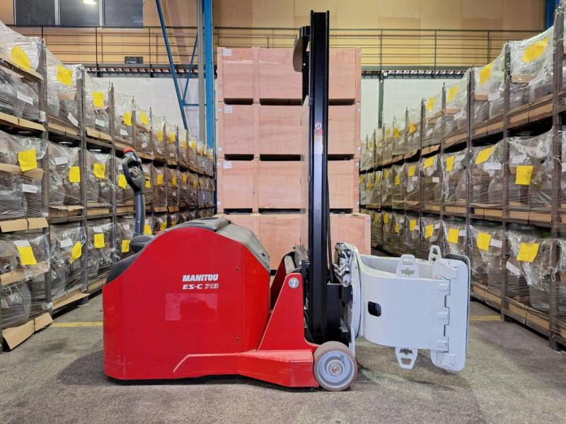 Manitou ES-C 713 SVC 17.V.315 - Μηχάνημα στοίβαξης: φωτογραφία 3 Manitou ES-C 713 SVC 17.V.315 - Μηχάνημα στοίβαξης: φωτογραφία 3